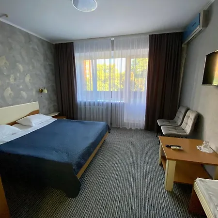 Hotel Prydesnyansky-3